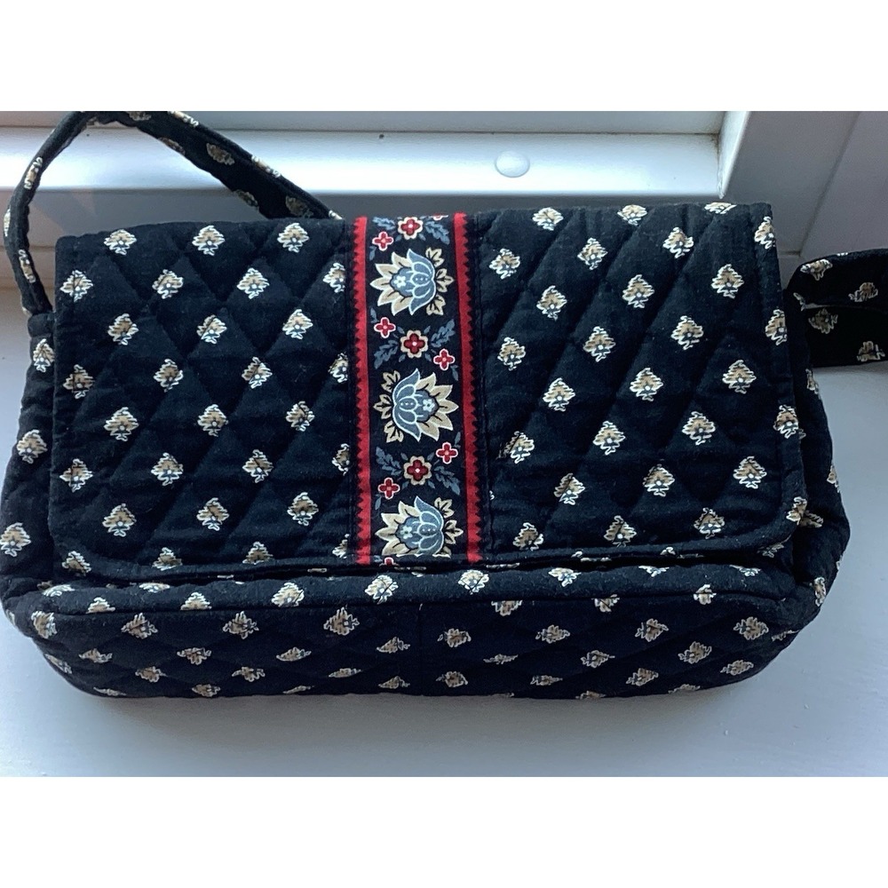 VTG Vera Bradley Jilly Purse Pirouette Pattern Black Quilted Strap 10" x 6" x 5"